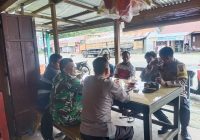 Babinsa Bersama Bhabinkamtibmas KOMSOS dengan TOKOH PEMUDA di Wilayah desa binaan.