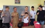 Sambut Natal Dan Tahun Baru Polres Dairi Berikan Bantuan Kepada Masyarakat Penyandang Disabilitas Dan Kurang Mampu