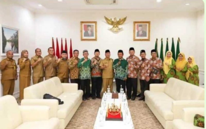 PJ Bupati Muba Menerima Audiensi Pengurus Pimpinan Daerah Muhamadiyah Musi Banyuasin Di Ruang Audiensi Bupati Muba