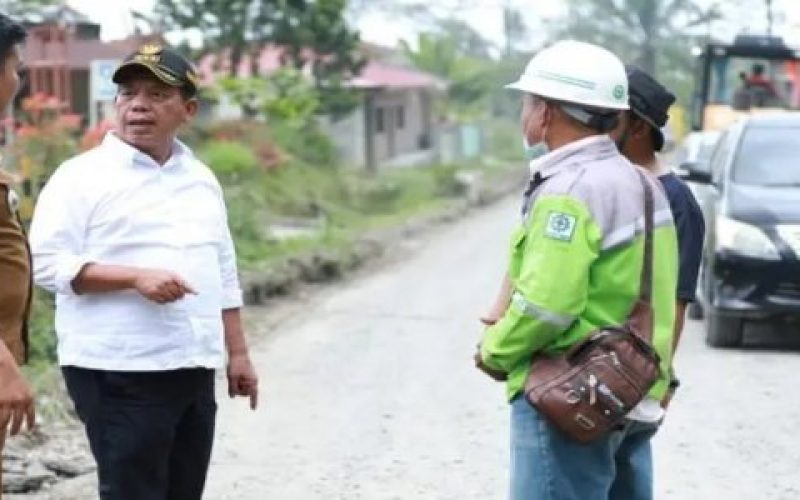 Bupati Simalungun Tinjau Perbaikan Infrastuktur Jalan Dari Simpang Raya Menuju Objek Wisata Tiga Ras