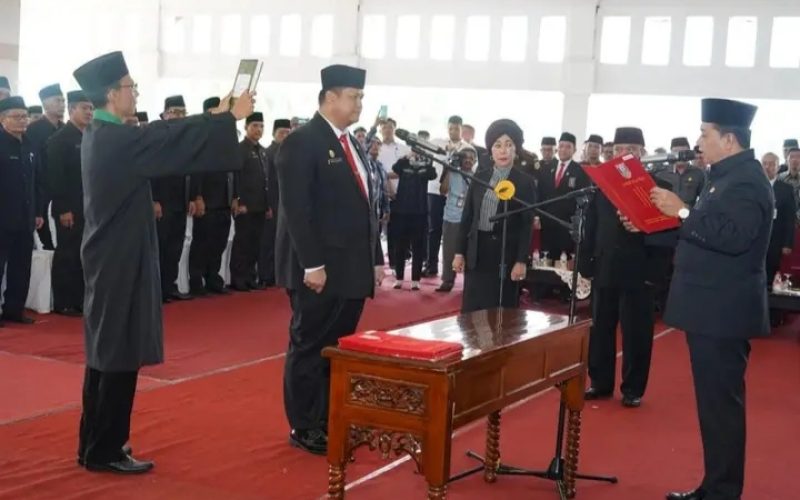 Bupati Banyuasin Melantik Sekretaris Daerah (Sekda) Banyuasin Erwin Ibrahim