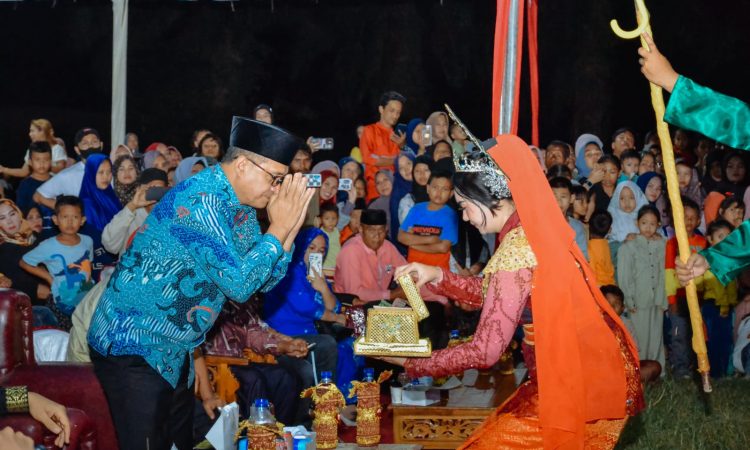 Pentas Seni Budaya Kabupaten Batu Bara Tampilkan Kesenian Berbagai Etnis.