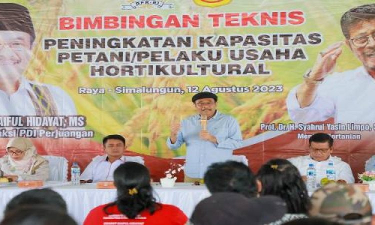 Anggota DPR RI Daerah Pemilihan  Sumut 3 Membuka Bimtek