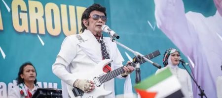 Raja Dangdut Rhoma Irama Hibur Masyarakat Muba