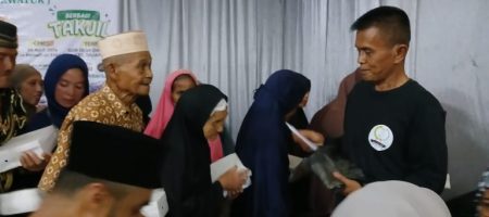 Ramadan Berkah Dengan Sedekah, FORWATUR Santuni 50 Anak Yatim Piatu dan 50 Dhuafa Di Desa Dawagung
