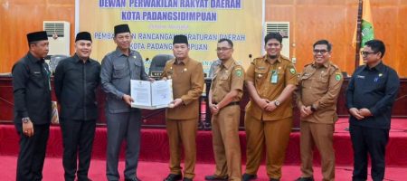 DPRD Sahkan Ranperda LPJ Pelaksanaan APBD Padangsidimpuan TA 2023 menjadi Perda