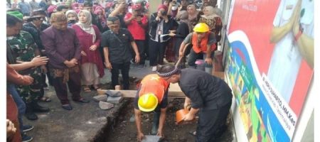 Bupati Tasikmalaya H. Ade Sugianto Letakan Batu Pertama Untuk Pembangunan Puskesmas Manonjaya