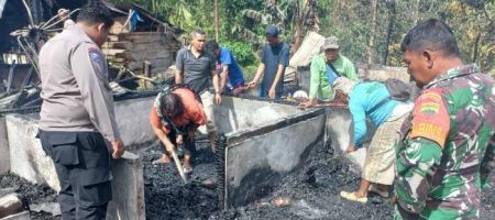 3 Unit Rumah Semi Permanen Ludes Terbakar Kerugian Ratusan Juta Rupiah