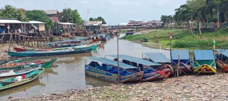 Dermaga Tulung Selapan Ilir Mulai Dilanda Kekeringan Masyarakat Pengguna Jalur Angkutan Sungai Dipindahkan