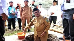 Wakil Bupati Simalungun Letakan Batu Pertama Pembangunan Masjid Al Barakah Iklas Beramal