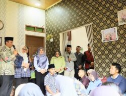 Wakil Bupati Dairi Wahyu Daniel Sagala Luangkan Waktu Melayat Ke Rumah Almarhum Ridwan Manik