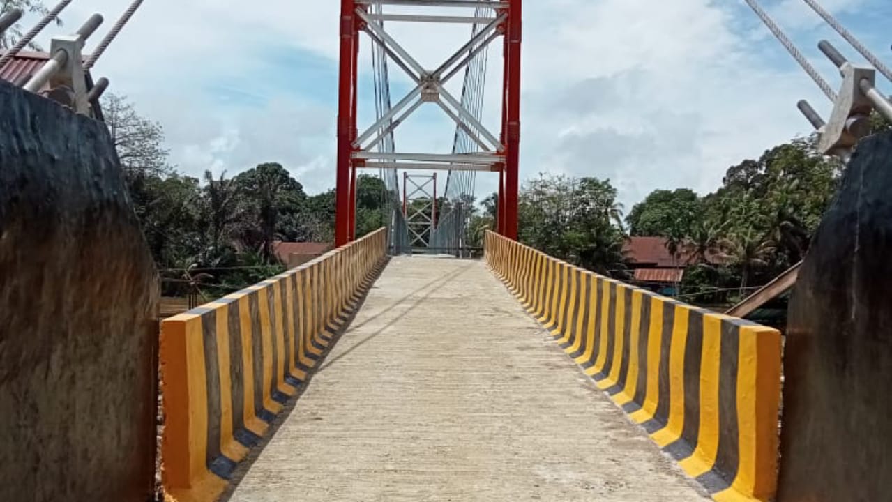 Jembatan Gantung Ariung Mendalam