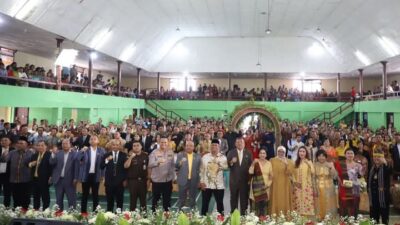 Bupati Dairi Ir Vickner Sinaga Bersama Wakil Bupati Dairi Wahyu Daniel Sagala Hadiri Ibadah Paskah Oikumene