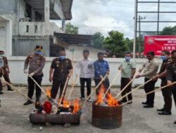 Pemusnahan Barang Bukti Dipimpin Karutan Tarutung