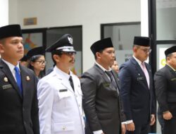 Bupati Dairi Lantik Pejabat Administrator/Eselon III Dan Pejabat Eselon IV Di Lingkungan Pemkab Dairi