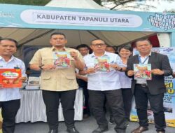 Bupati Tapanuli Utara Terima Penghargaan Lomba Inovasi Sumatera Utara 2025
