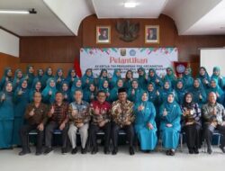 Pelantikan 23 Ketua Tim Penggerak PKK Kecamatan Dalam Pertemuan Rutin PKK  Tingkat Kabupaten Tahun 2025