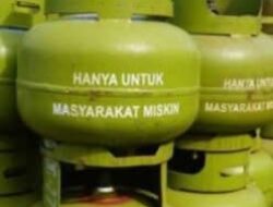 Kelangkaan Gas LPG Terjadi di Kapuas Hulu, Warga Kesulitan Mendapatkan Tabung 3 KG