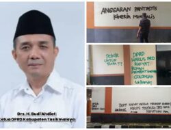 Ketua DPRD Tasikmalaya Laporkan Aksi Coretan Gedung ke Polisi: “Ini Pengrusakan Aset Negara”