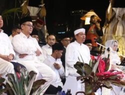 Bupati Tasikmalaya Dampingi Gubernur Jabar pada Safari Tarawih Keliling di Rajapolah