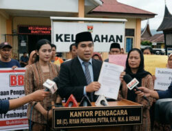 Kantor Pengacara Dr (c). Riyan Permana Putra, S.H., M.H. & Rekan Dipercaya Masyarakat Laporkan Balik Dugaan Penganiayaan Saat Pembagian Beras di Salah Satu Kelurahan Bukittinggi