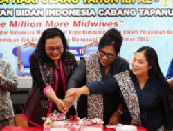‎Pemkab Taput Apresiasi Peran Bidan Jadi Garda Terdepan Pelayanan Kesehatan dan Pengawal Generasi Emas 2045 pada HUT IBI ke-75