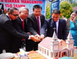 ‎Bupati Taput Hadiri Pesta Jubileum 150 Tahun HKBP dan Mangoppoi Gereja HKBP Pagar Dolok Banuaji