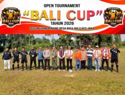 Anggota DPRD Kapuas Hulu Hambali Buka Open Turnamen Sepak Bola Bali Cup Season I 2026 di Bika Hulu