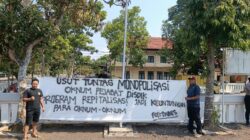 Fortabes Pasang Spanduk di Depan Disdik Kabupaten Tasikmalaya, Tindak Lanjuti Sorotan Revitalisasi