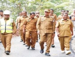‎Tingkatkan Aksesibilitas dan Ekonomi Warga, Bupati Taput Tinjau Pembangunan Jalan Hotmix 1,1 KM di Parmonangan