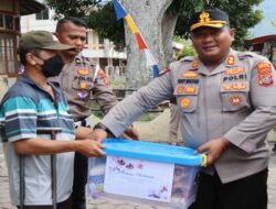 Kapolres Taput Kunker ke Muara, Sampaikan Pesan Kamtibmas di SMA Negeri 1 dan Berikan Bantuan Sosial Bagi Penyandang Disabilitas Dan Lansia